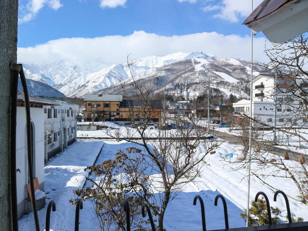 Petit Hotel P-Bow Hakuba Exterior photo